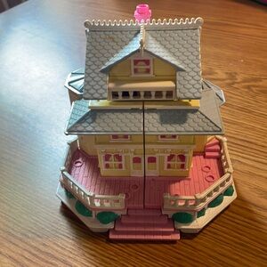 Vintage Bluebird Polly Pocket Yellow Pop-Up Clubhouse Mansion 1995
